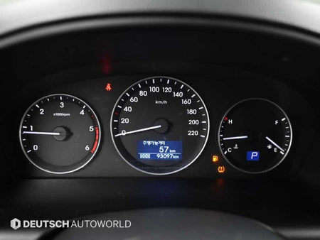 Hyundai Starex — photo 08