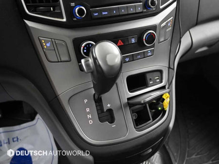 Hyundai Starex — photo 09