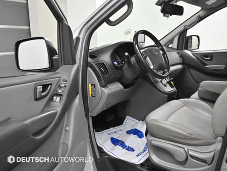 Hyundai Starex — photo 11