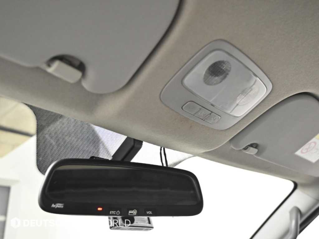 Hyundai Starex — photo 18