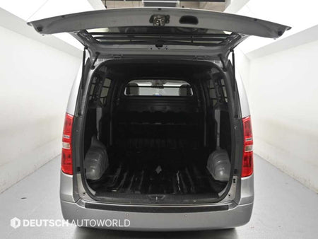 Hyundai Starex — photo 19