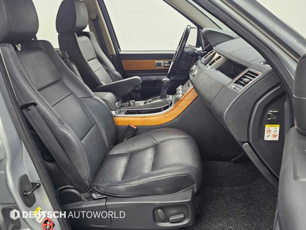 Land Rover Range Rover Sport — photo 10