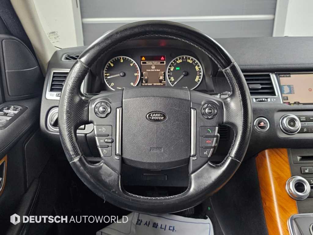 Land Rover Range Rover Sport — photo 13