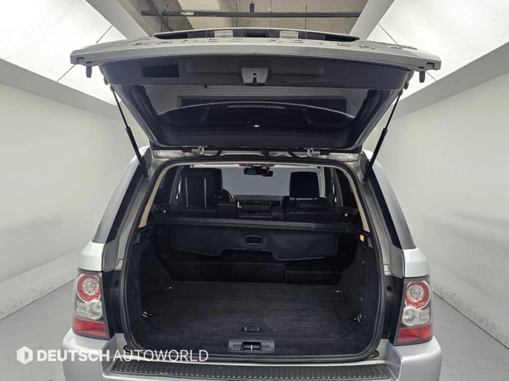 Land Rover Range Rover Sport — photo 19