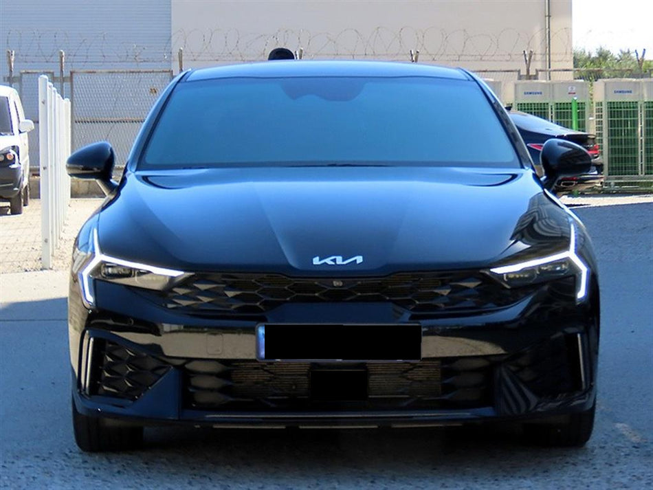 Kia K5 — photo 01