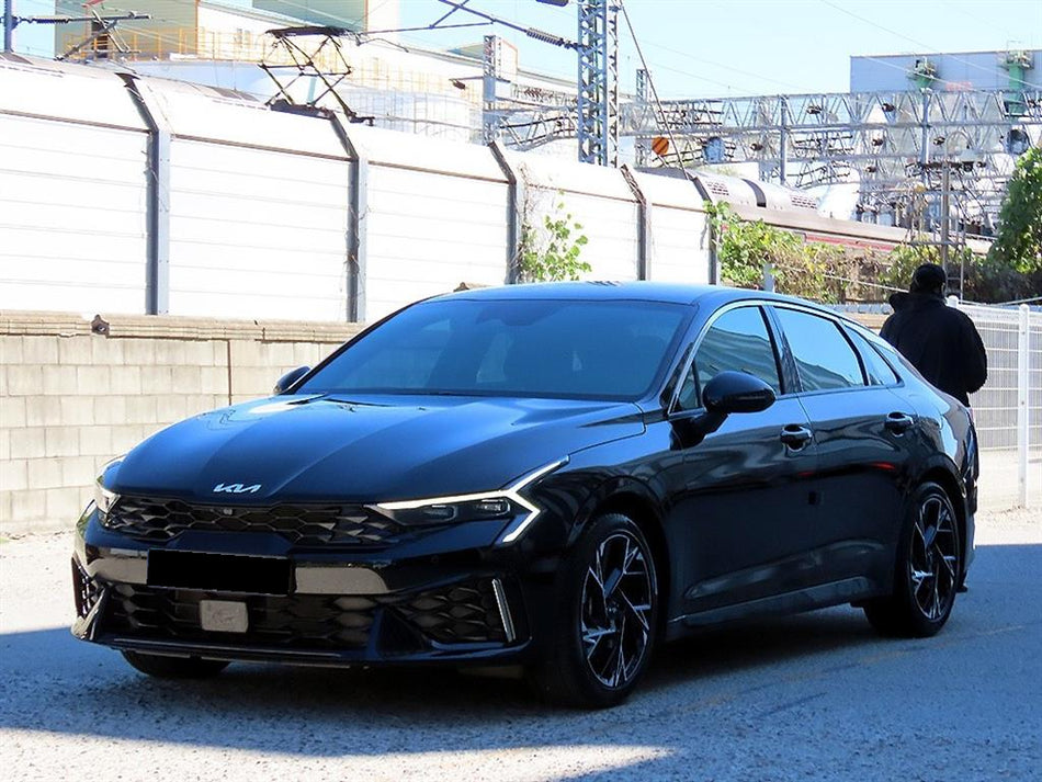 Kia K5 — photo 02