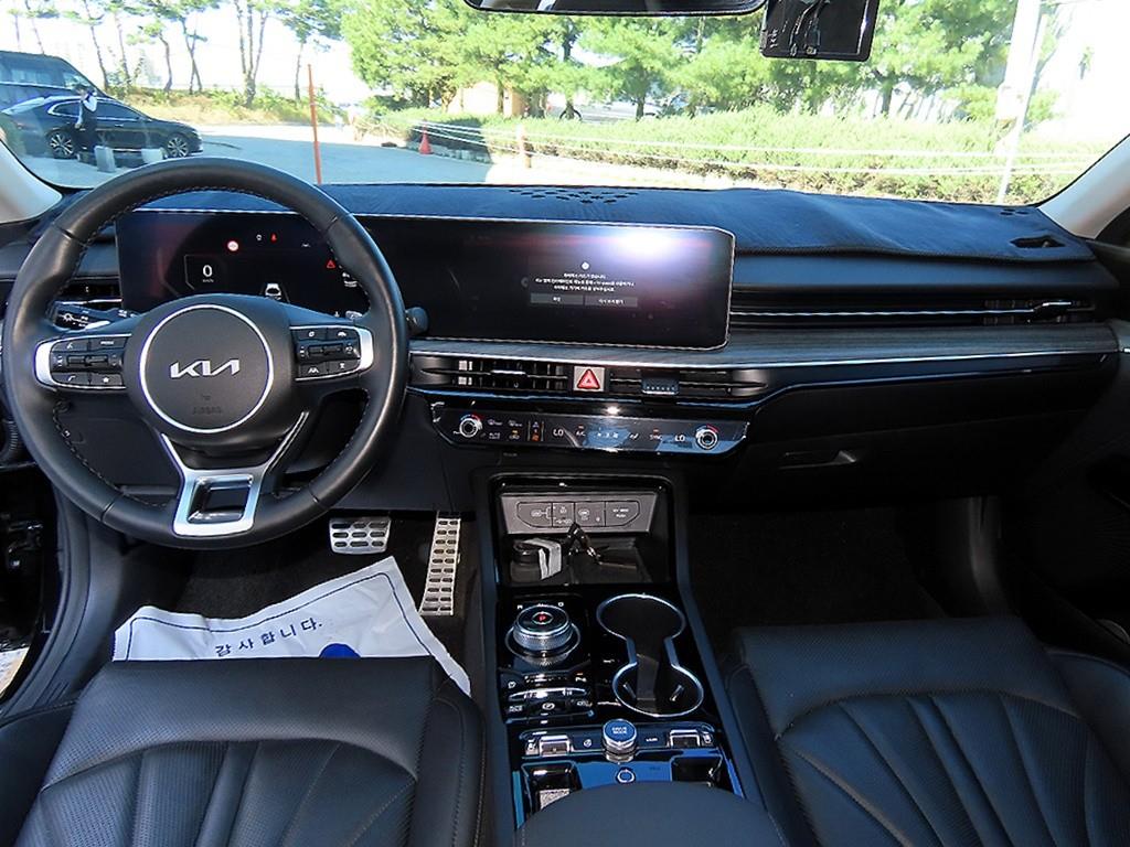 Kia K5 — photo 07