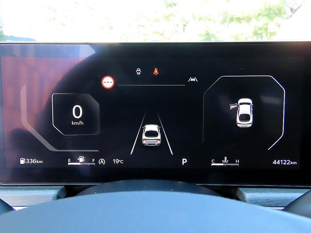 Kia K5 — photo 09