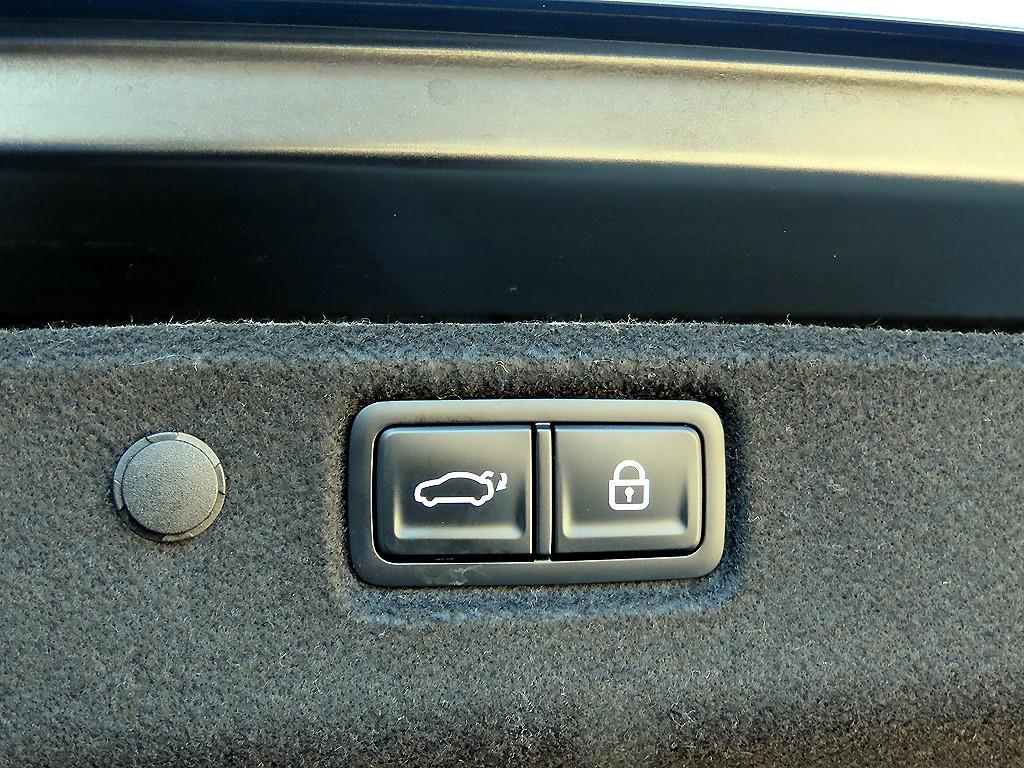 Kia K5 — photo 17