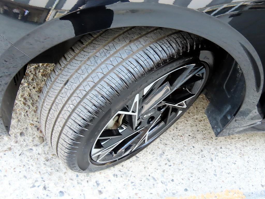 Kia K5 — photo 20