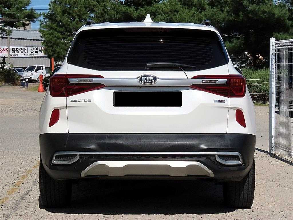 Kia Seltos — photo 04