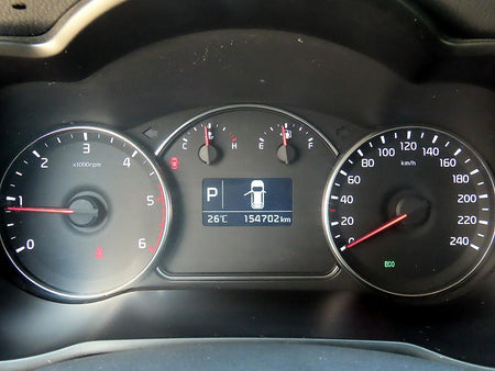 Kia Carens — photo 09