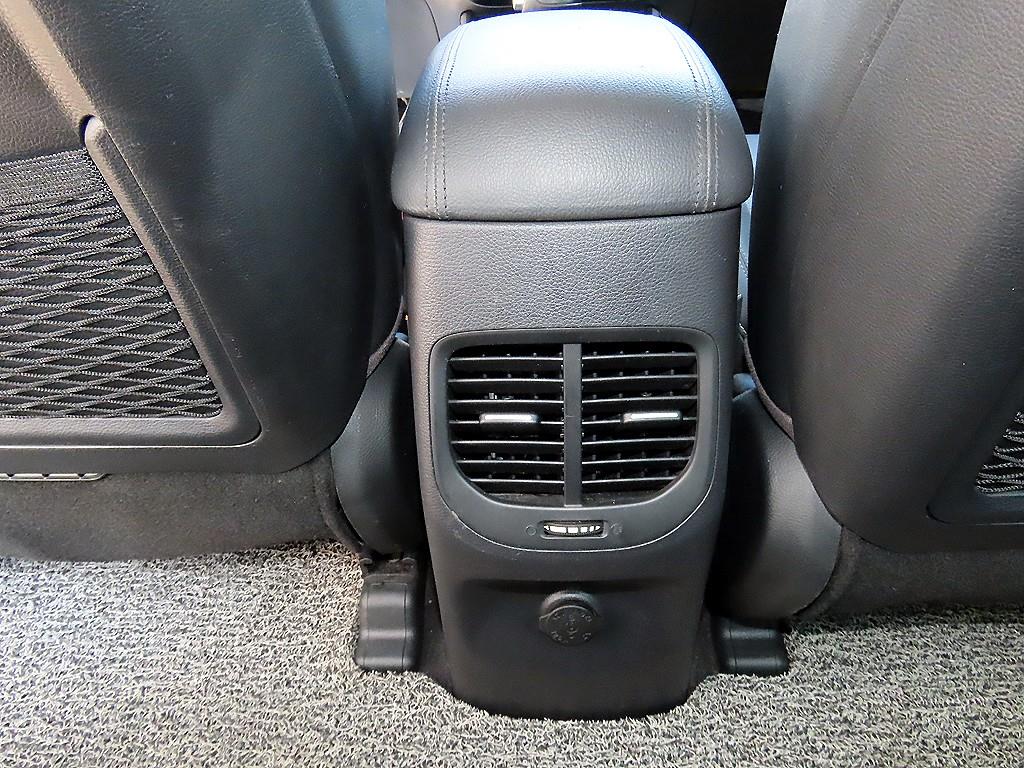 Kia Carens — photo 17
