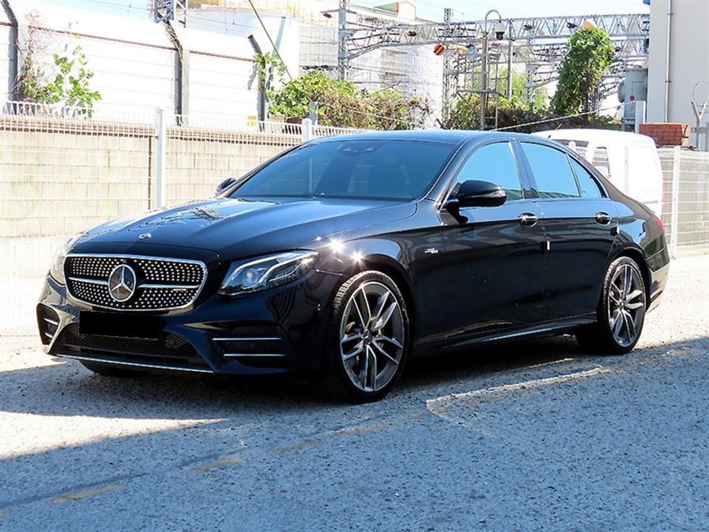 Mercedes-Benz E-Class — photo 02