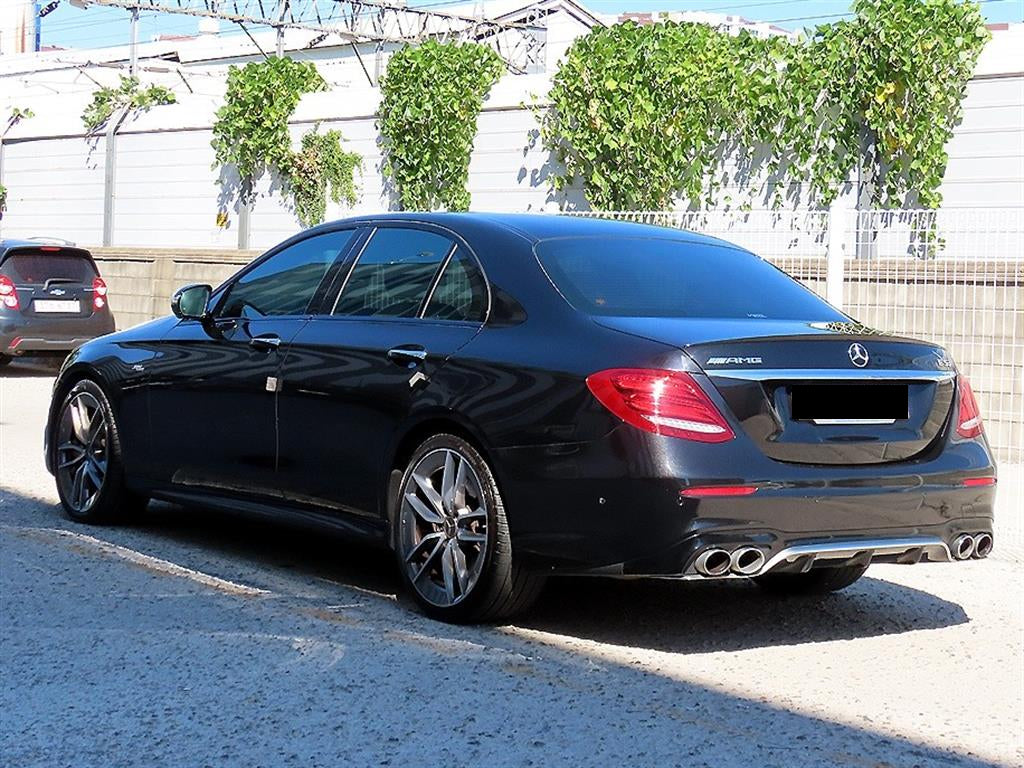Mercedes-Benz E-Class — photo 03