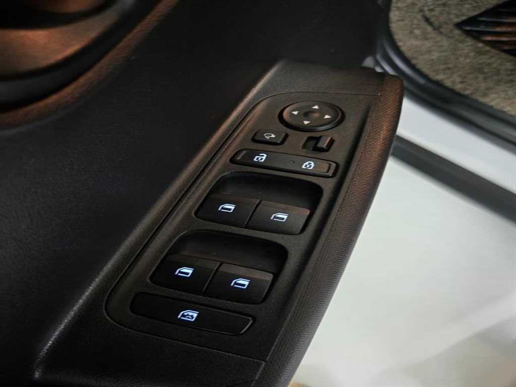 Hyundai Casper — photo 15