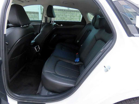 Kia K5 — photo 06