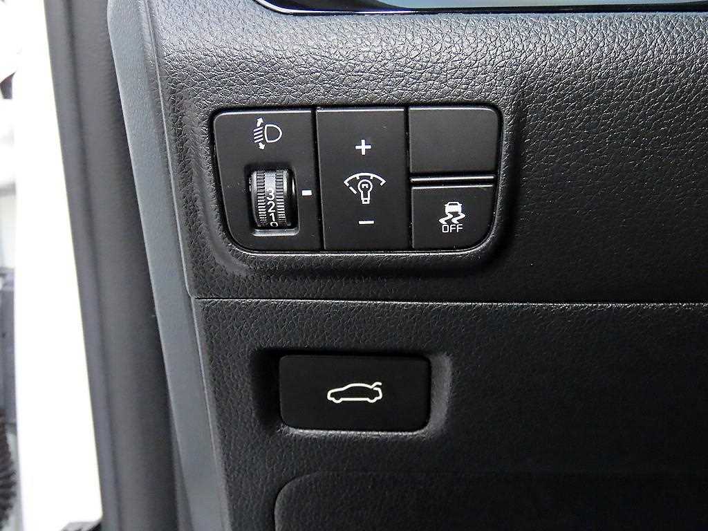 Kia K5 — photo 12
