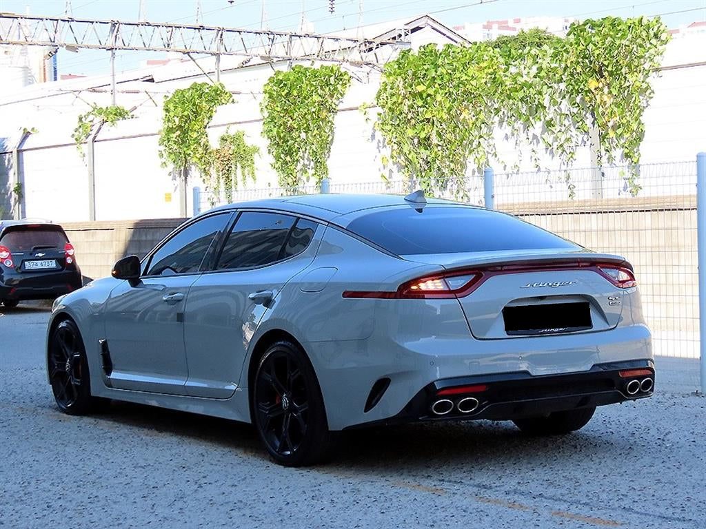Kia Stinger — photo 03