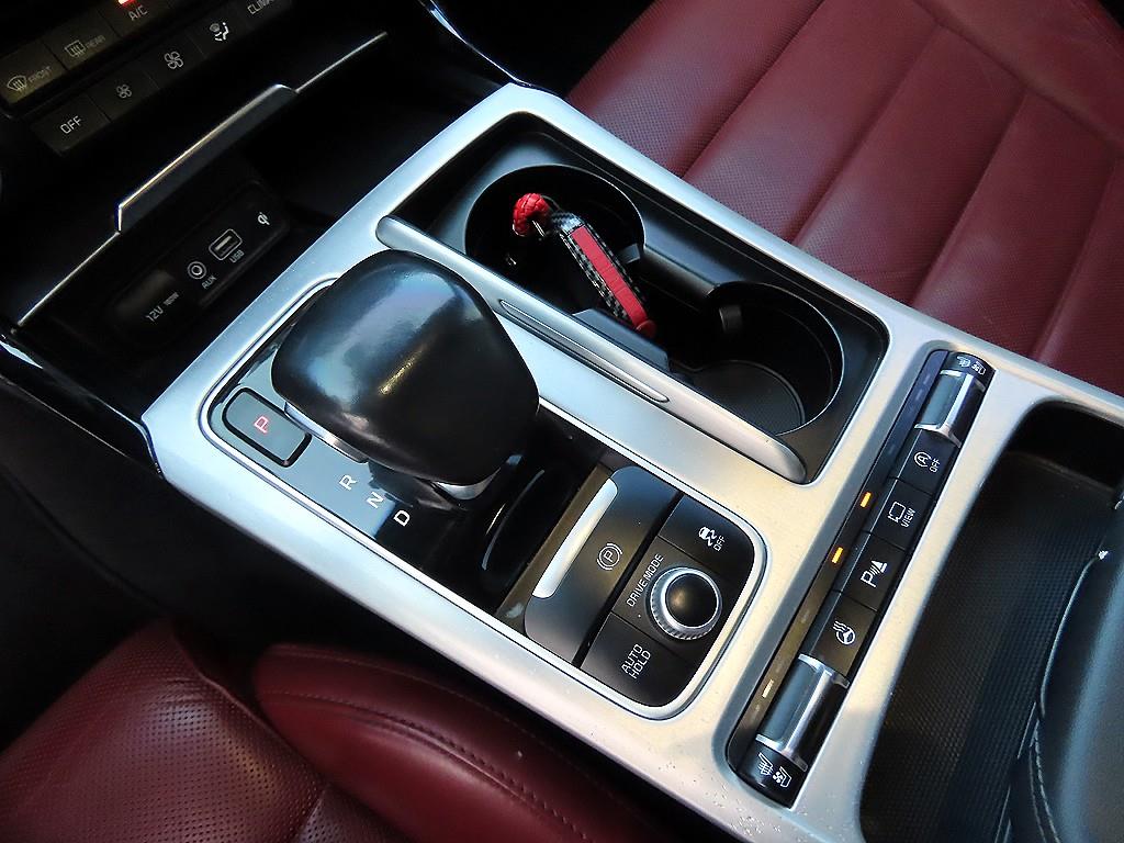 Kia Stinger — photo 11