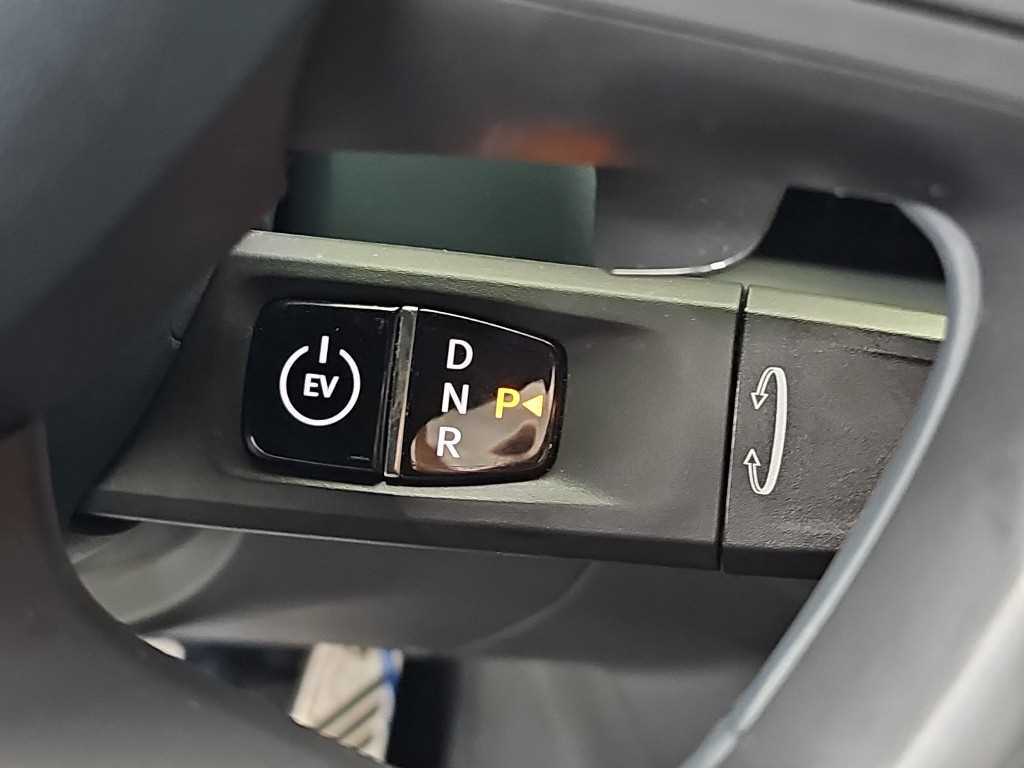 Kia EV9 — photo 08