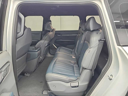 Kia EV9 — photo 12