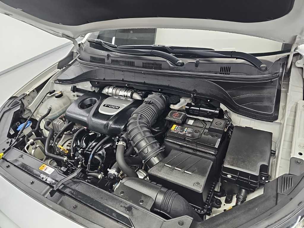 Hyundai Kona — photo 05