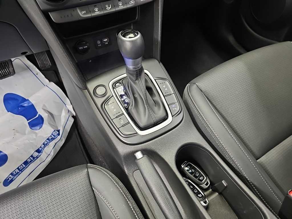Hyundai Kona — photo 08
