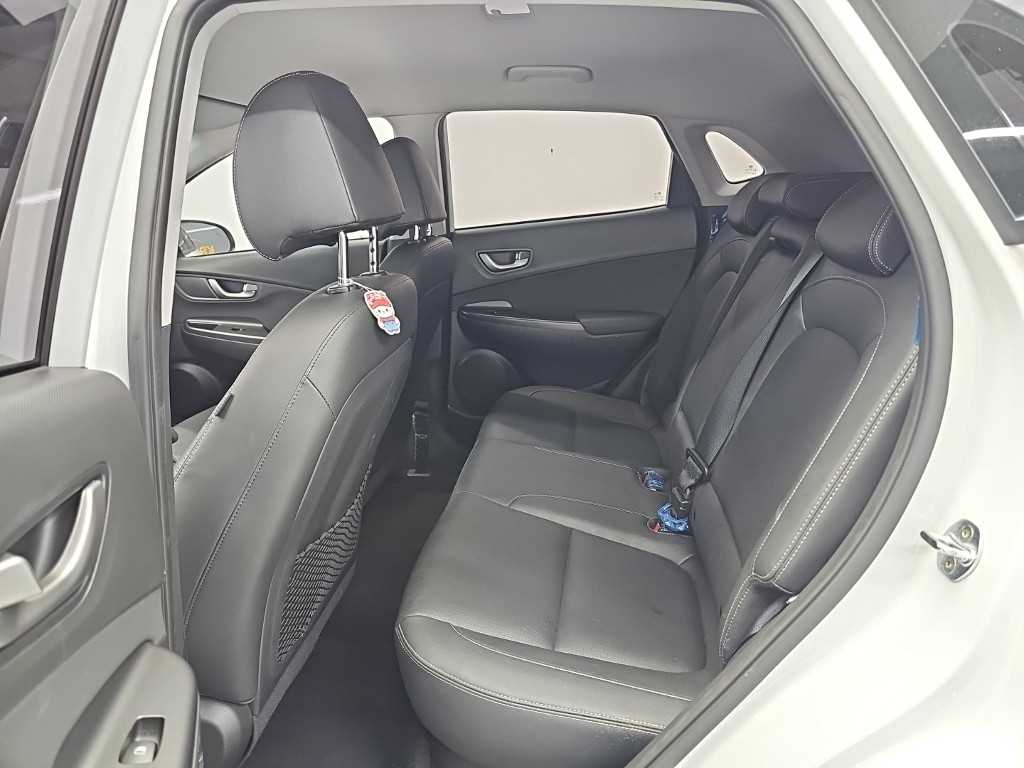 Hyundai Kona — photo 12
