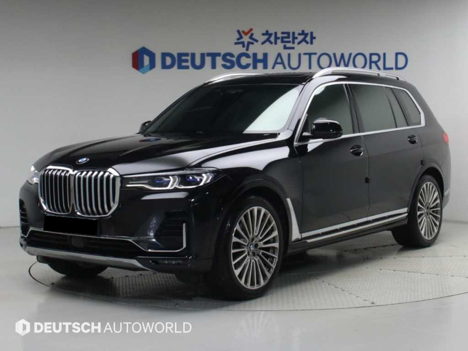 BMW X7 — photo 01