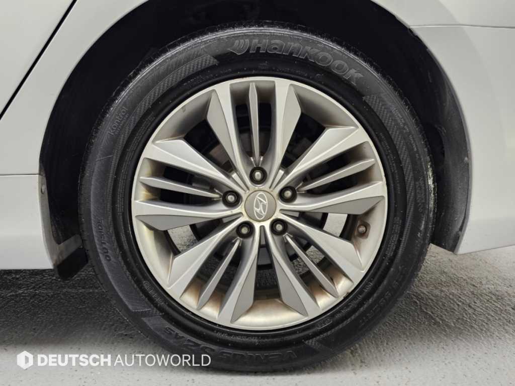Hyundai Grandeur — photo 05