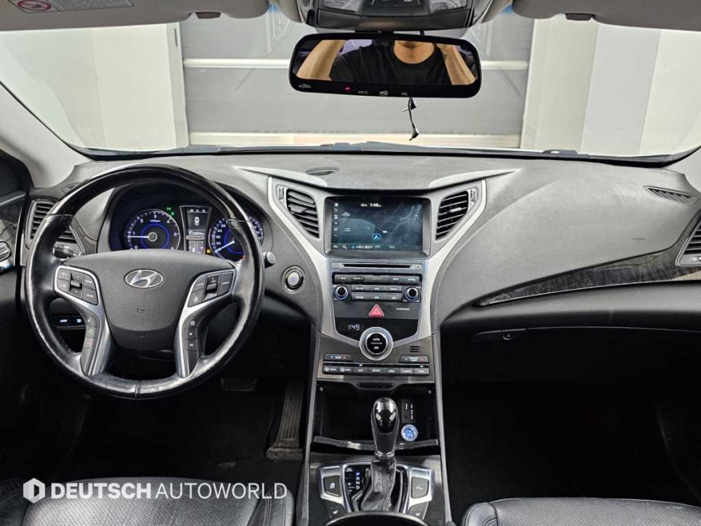Hyundai Grandeur — photo 07