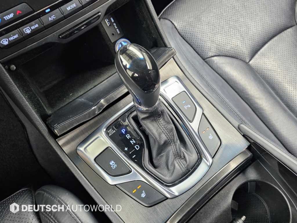 Hyundai Grandeur — photo 09