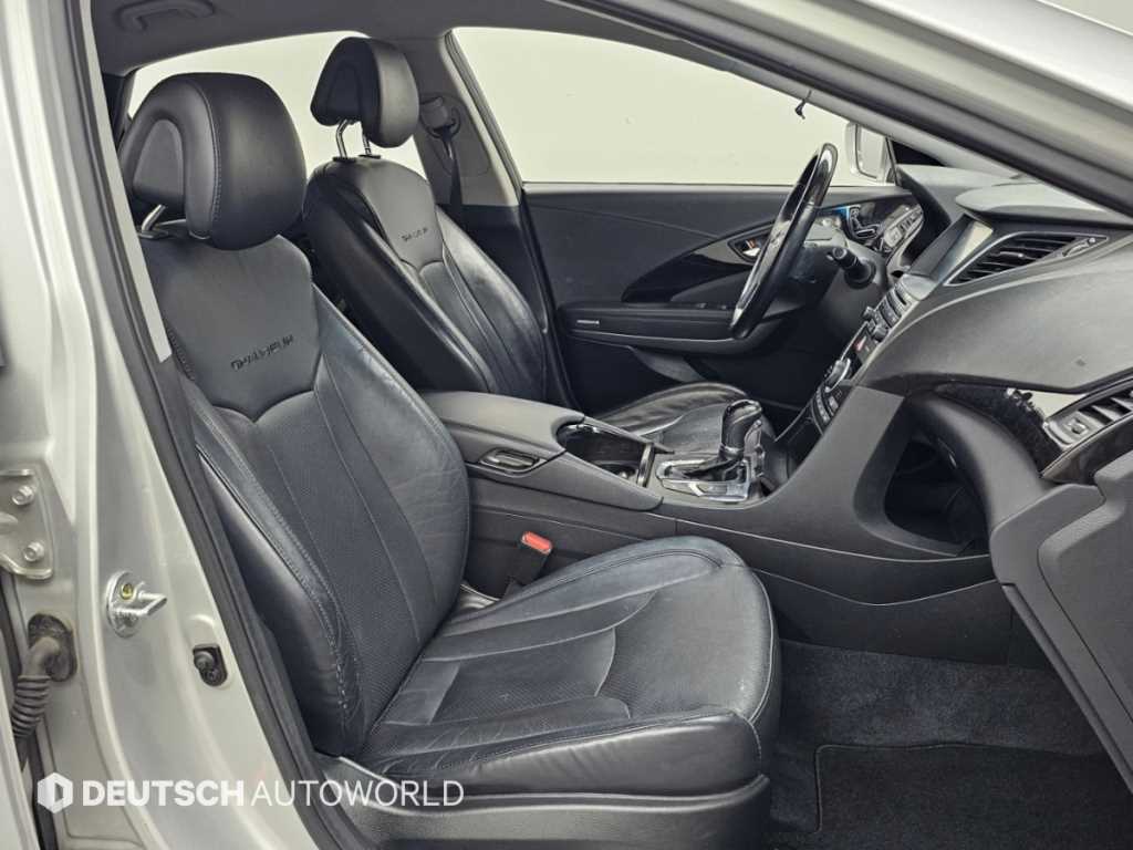 Hyundai Grandeur — photo 10