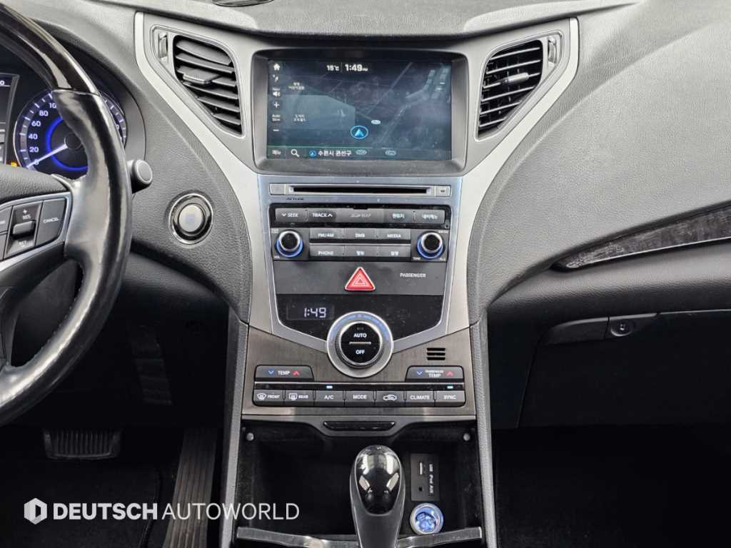 Hyundai Grandeur — photo 14