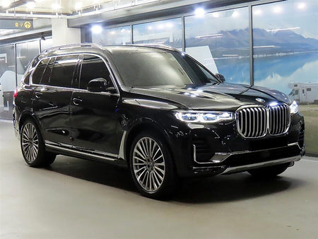 BMW X7 — photo 01