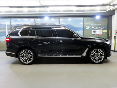 BMW X7 — photo 03