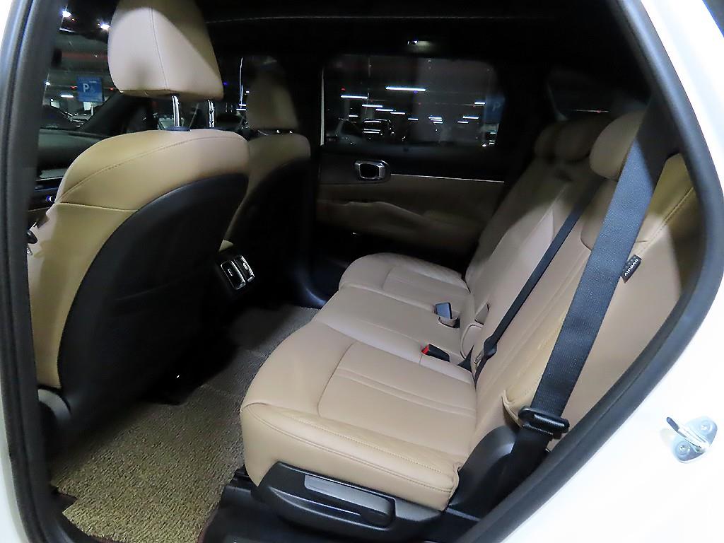 Kia Sorento — photo 07