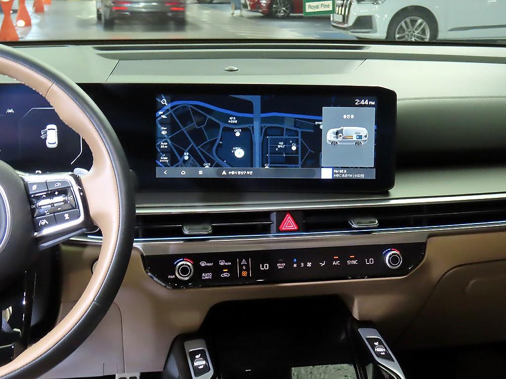 Kia Sorento — photo 11