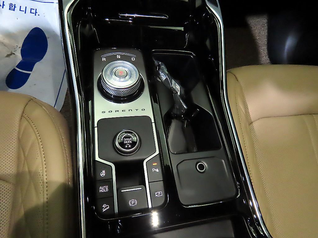 Kia Sorento — photo 12