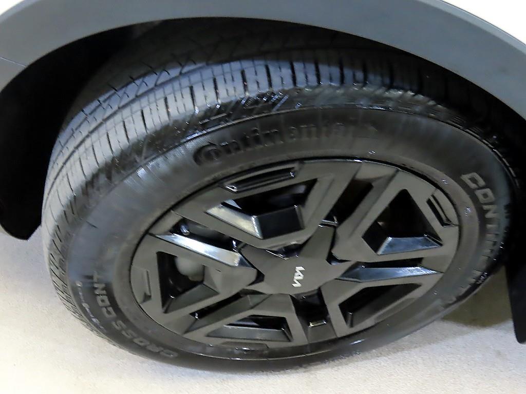 Kia Sorento — photo 20