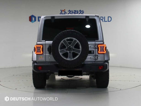 Jeep Wrangler — photo 04