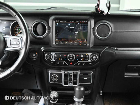 Jeep Wrangler — photo 14
