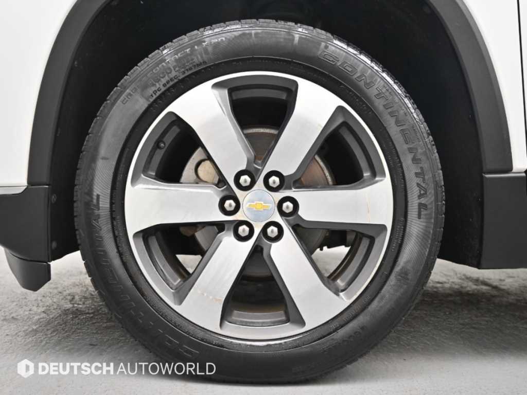 CHEVROLET Traverse — photo 05