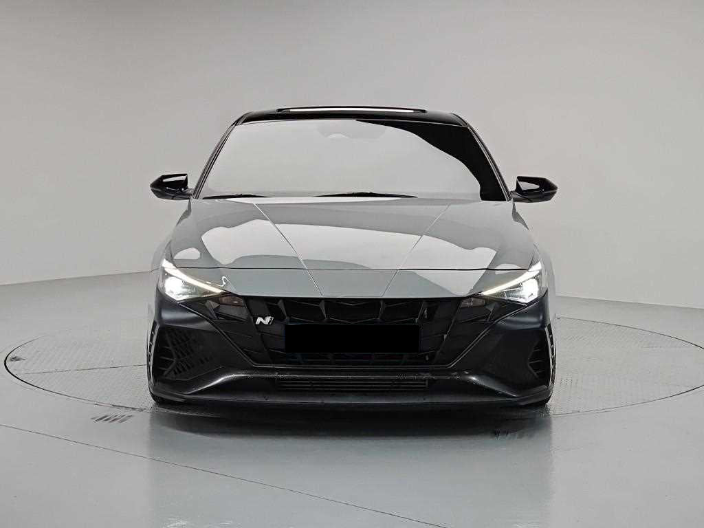 Hyundai Avante — photo 02