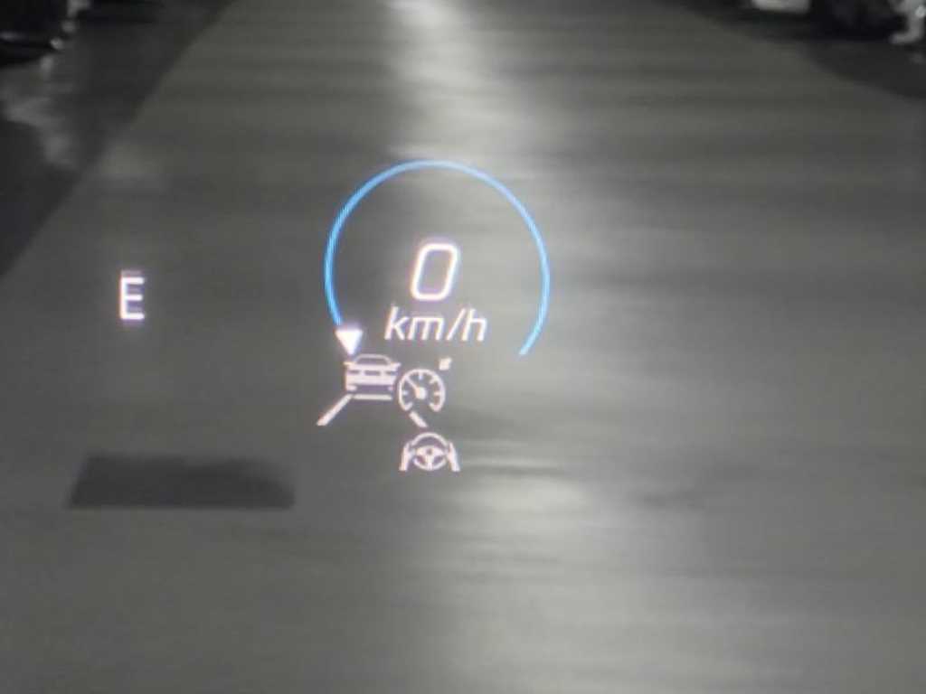 Mercedes-Benz E-Class — photo 16