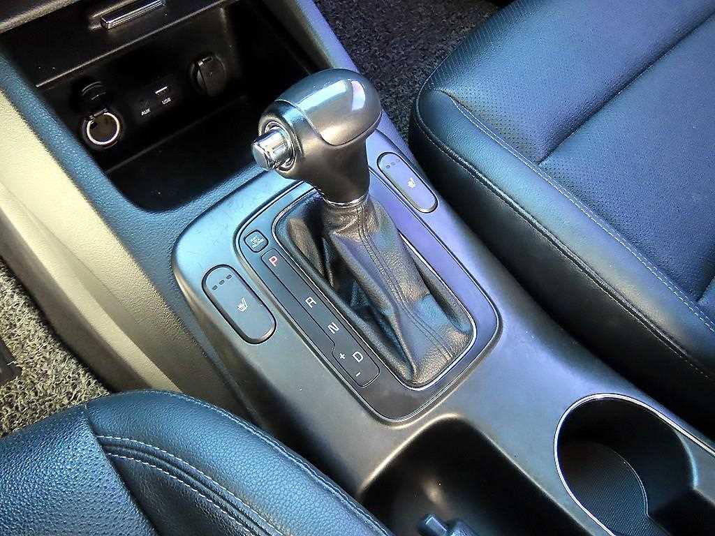 Kia K3 — photo 10