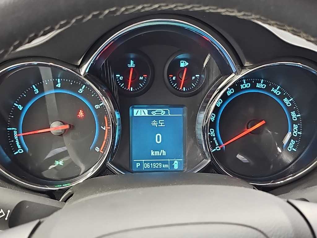 CHEVROLET Cruze — photo 06