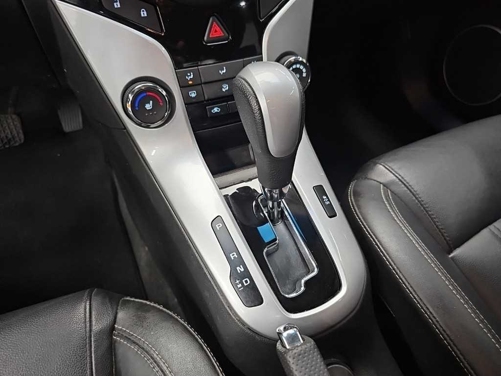 CHEVROLET Cruze — photo 08