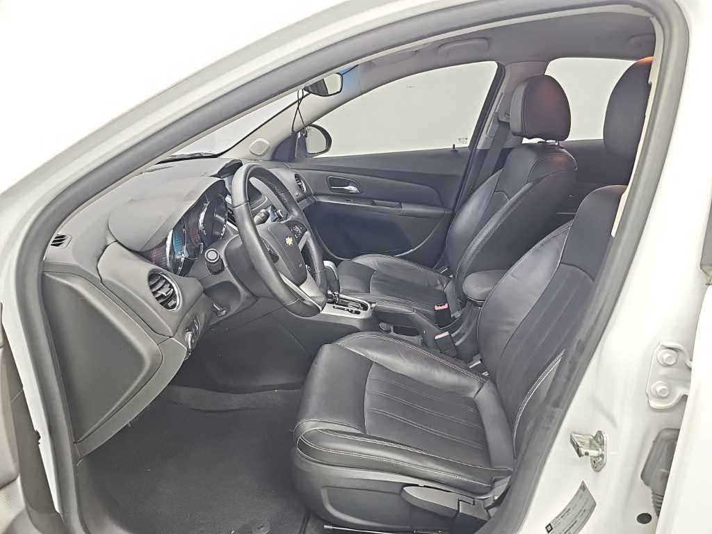 CHEVROLET Cruze — photo 11